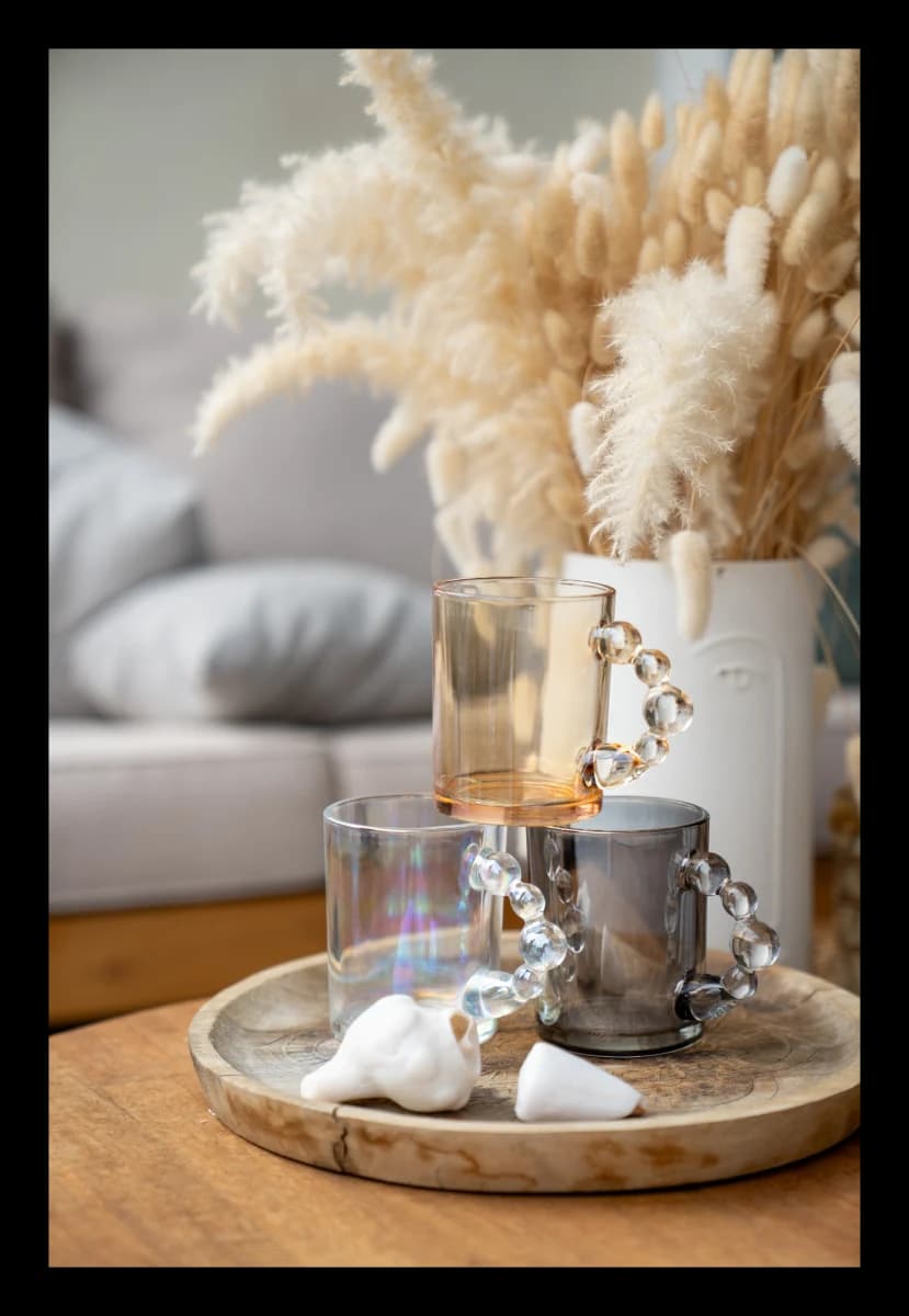 Glass mug, smoke